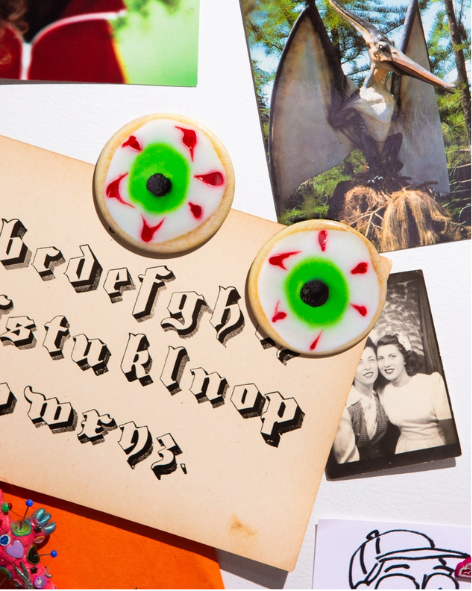 Gentle Thrills - Eyeball Cookie Magnets - Set of 2