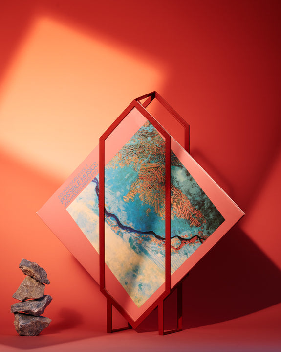 Idle Hands - Jex Vinyl Stand - Red