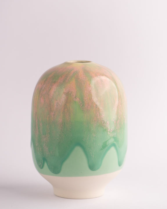Studio Arhoj - Small Hana Vase - Plum 2