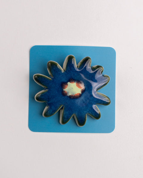 Esther Sandler of Togetherness - Good Omens - Brooch - Daisy 4