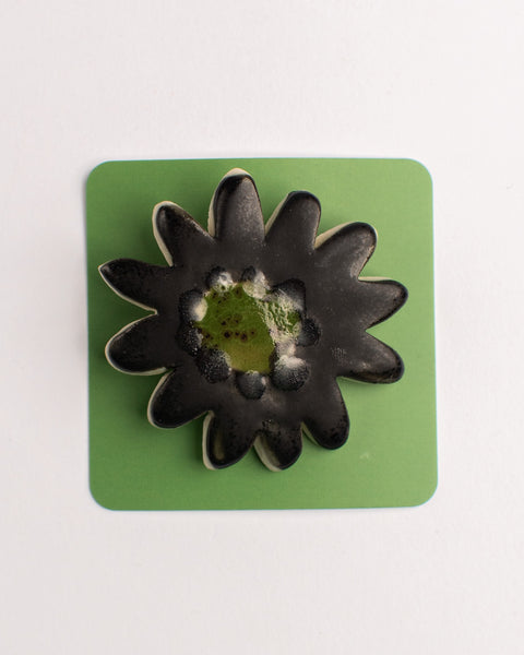 Esther Sandler of Togetherness - Good Omens - Brooch - Daisy 1