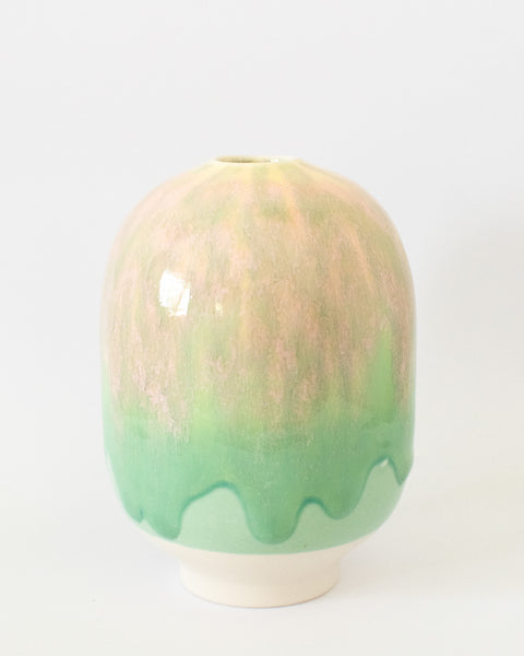 Studio Arhoj - Small Hana Vase - Plum 1