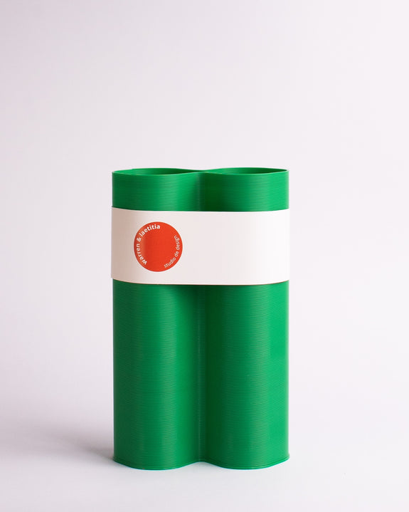 Warren & Laetitia - Alvaro Vase - Small - Green