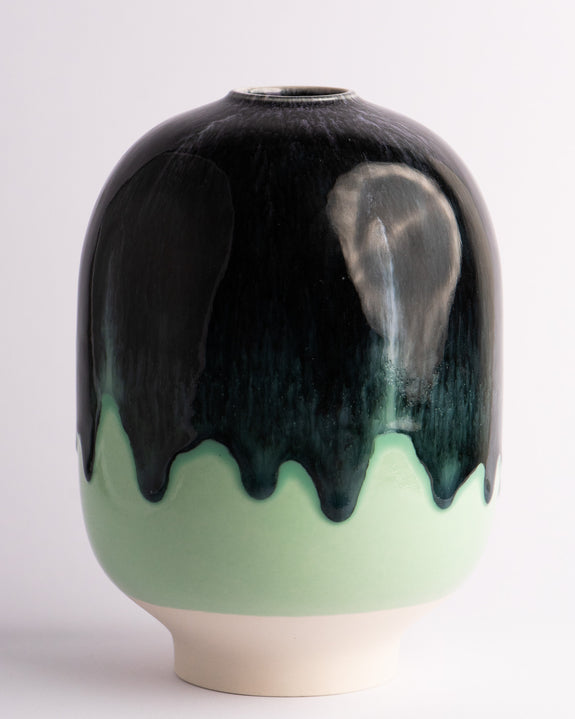 Studio Arhoj - Large Hana Vase - Plum 8