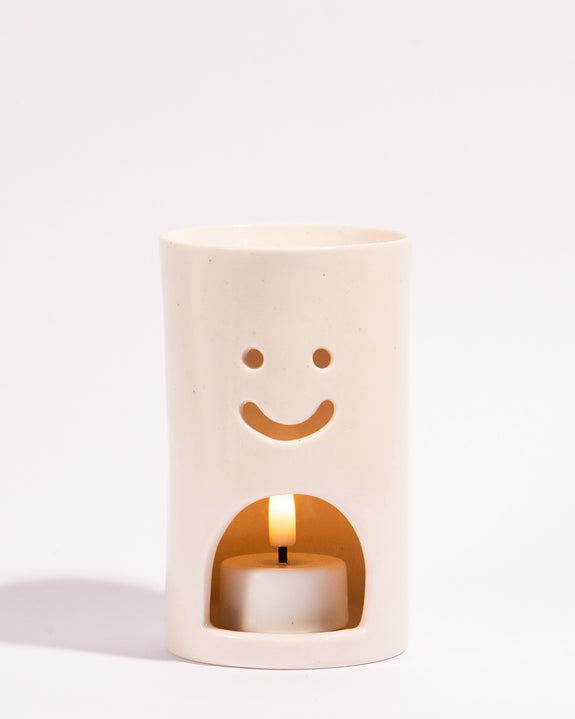 Shuh - Smiley Ceramic Oil Burner - White