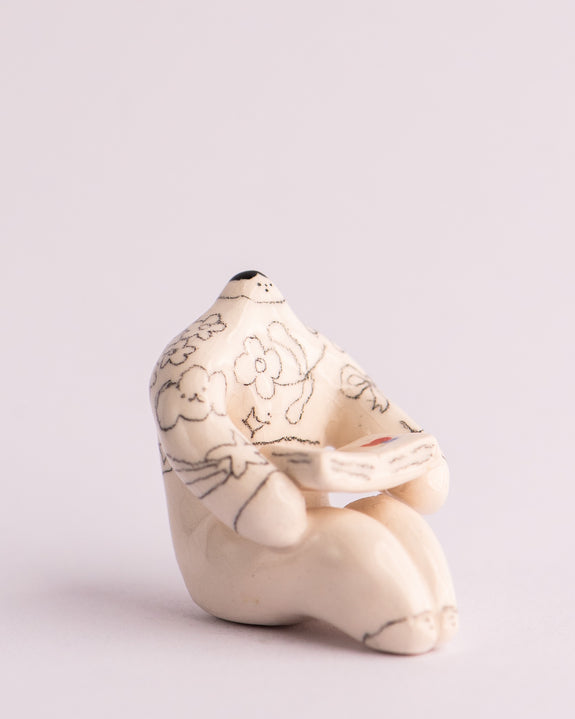 Milo Hachim - Mini Reader Ceramic Figure - Doodles 1