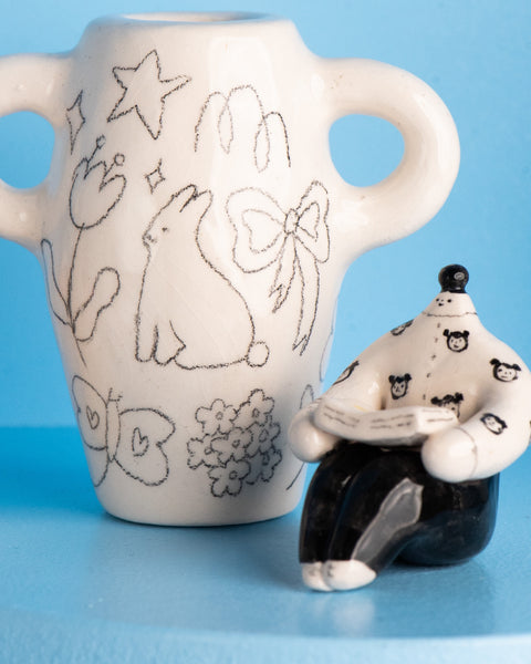 Milo Hachim - Mini Reader Ceramic Figure - Mouse Shirt 2