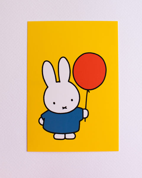 Miffy - Postcard - Miffy With Red Balloon