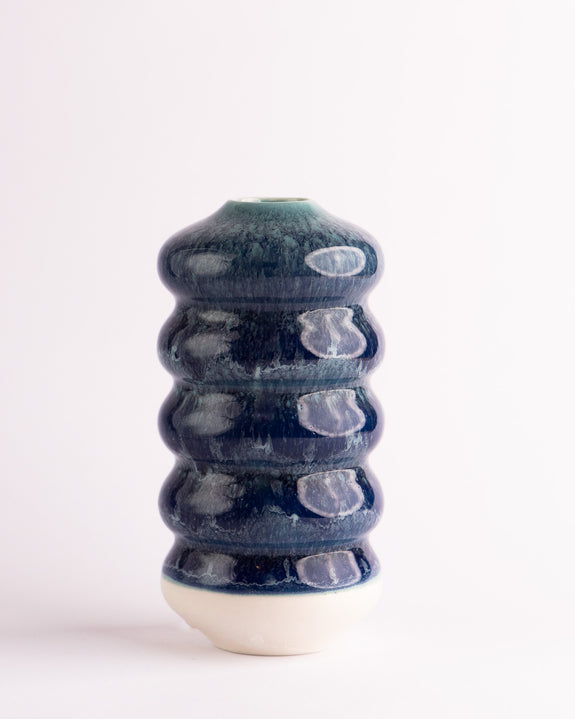 Studio Arhoj - Small Hana vase - Kiku 1