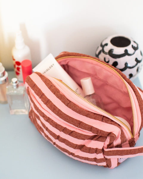 Mosey Me - Sundae Seersucker Dopp Kit