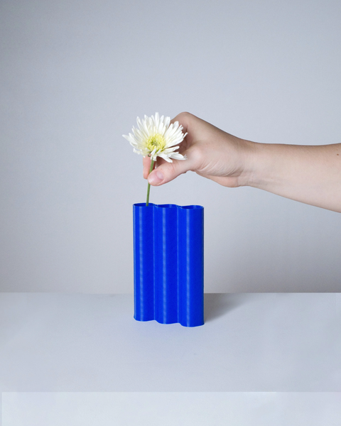 Warren & Laetitia - Alvaro L - Mini Vase - Blue