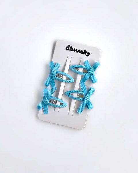 Chunks - Mini Bow Snap Clips in Baby Blue
