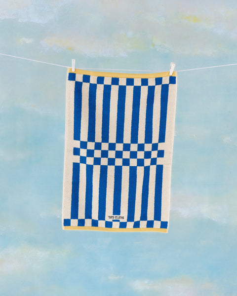 Tarta Gelatina - Hand Towel - Clubhouse Blue