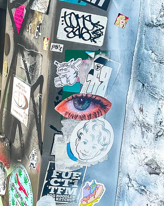 Haricot Vert - "the Eye" Signature Sticker