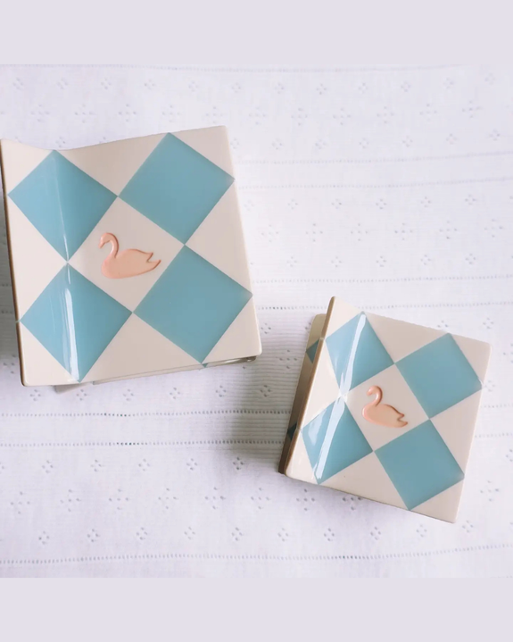 Hey Ricochet - Swan Patchwork Claw – Pinky's Melbourne